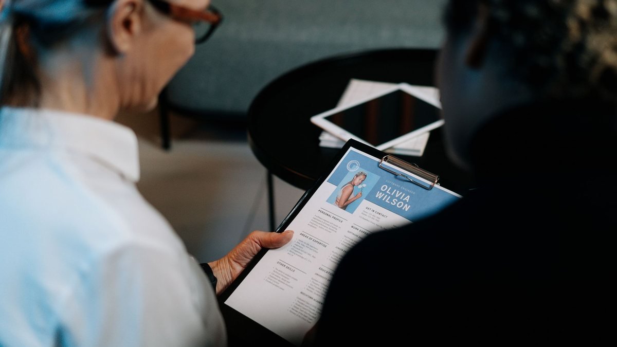 The same resume gets three different verdicts from three employer types